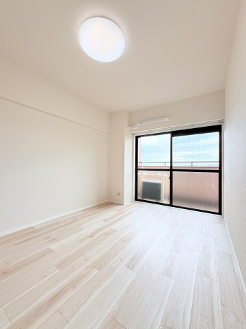 ライオンズマンション長丘ガーデン弐番館の洋室