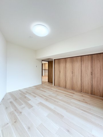 ライオンズマンション長丘ガーデン弐番館の洋室