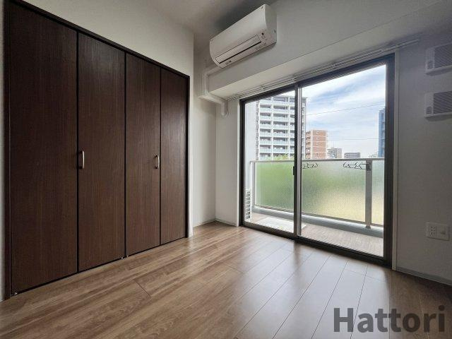 ライブガーデン江坂Ⅸの居間・リビング