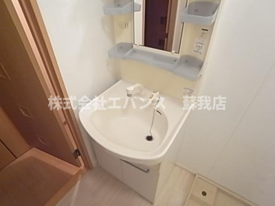 【独立洗面台】 | コモドA | 独立洗面台あり、毎朝おしゃれに忙しい女性の方におすすめです