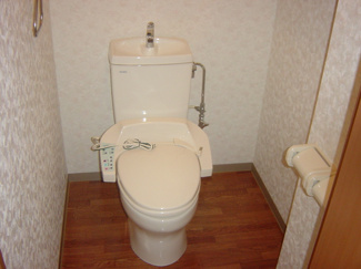 【トイレ】 | サンライズガーデン | シャワー付きトイレ