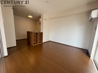 床色が落ち着いた色合いで、とてもきれいです。