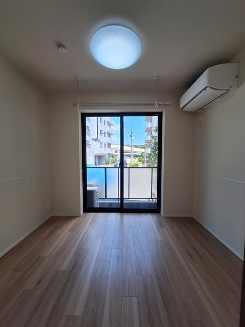 レ　セレニタⅢの寝室|★キレイなフローリングのお部屋です★