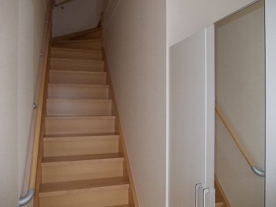 【玄関】 | プリムローズ桜Ⅱ | ゆったりとした玄関です