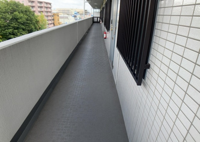 【その他共用部分】 | クリオさがみ野六番館 | 共有部分は、住民なら誰もが使える設備のこと。例えば駐車場やエレベーター、インターネット設備、セキュリティ設備などがあります。他にも、マンションの廊下・外部階段やエントランス・ゴミ置き場などがあります。