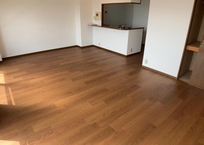 【居間・リビング】 | クリオさがみ野六番館 | リビングの間取りの種類は大きくわけてリビングとダイニングが別になっているタイプ、リビングダイニング一体型です。どちらも一長一短ですので、家を選ぶ時はその両面をチェックして決めるようにしましょう。