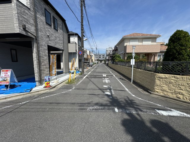 葛飾区東水元５丁目新築戸建【東水元小学校：4分】の前面道路含む現地写真|東側前面道路