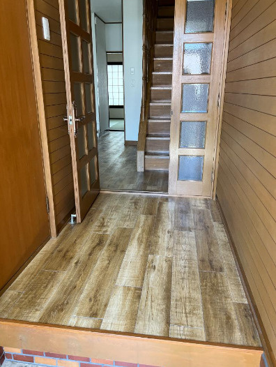 灘区福住通3丁目　テラスハウスの玄関