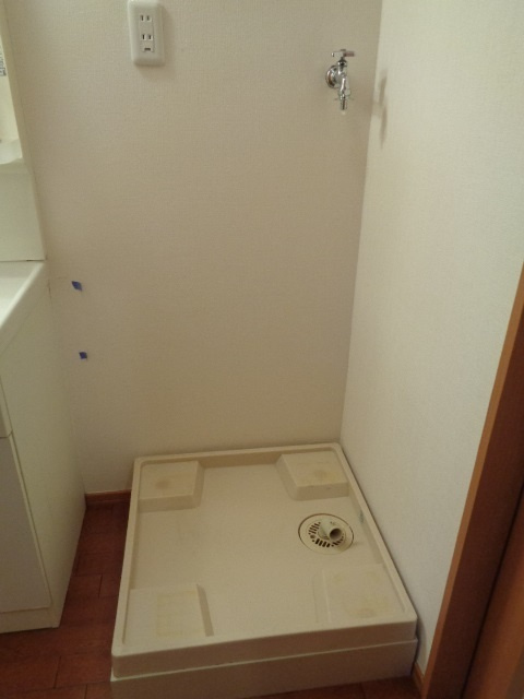 アステイオン　イオリの内装|室内洗濯機置場