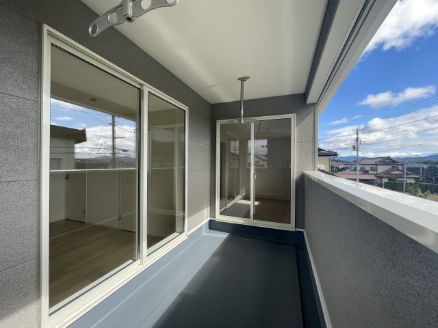 新築戸建・建売　福島市松川町木曽内裡　CRADLE GARDEN　全4棟のバルコニー|インナーバルコニーは天候に左右されずに、プライベートな空間でくつろぎや洗濯物干しに最適！