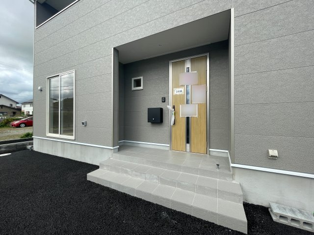 新築戸建・建売　福島市松川町木曽内裡　CRADLE GARDEN　全4棟の玄関