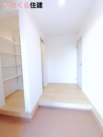 宇都宮瑞穂野第３ ２号棟の玄関