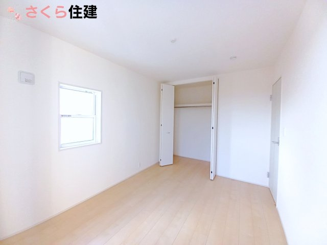 宇都宮瑞穂野第３ ２号棟の洋室|2階の南側洋室です