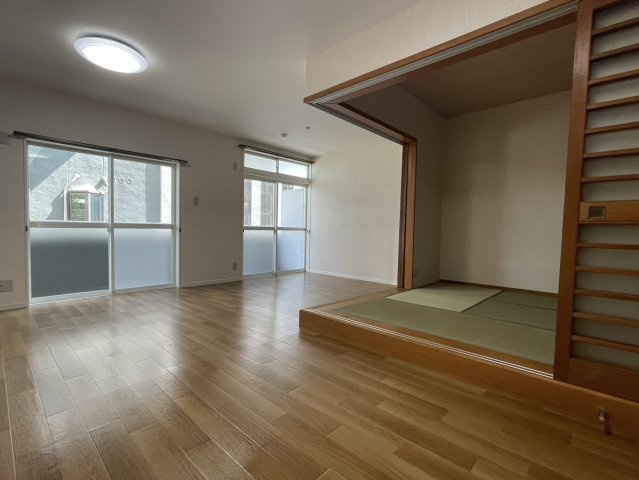 【居間・リビング】 | グリーンフォレスト西宮Ⅱ | 居間です