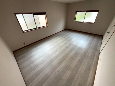 【洋室】 | 高鷲4丁目貸家