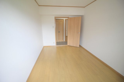 【洋室】 | 桜町第一ハイツ
