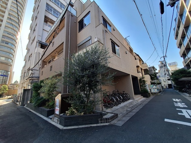 オーク池袋の外観