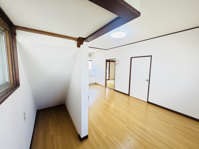 前橋市龍蔵寺町　中古住宅の居間・リビング|前橋市龍蔵寺町　中古住宅