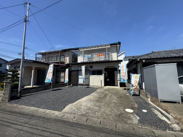 前橋市龍蔵寺町　中古住宅の駐車場|並列駐車2台可能です！
