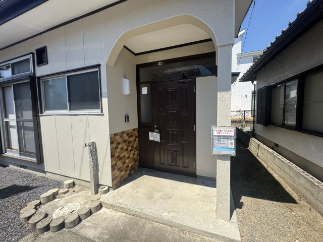 前橋市龍蔵寺町　中古住宅の玄関|前橋市龍蔵寺町　中古住宅