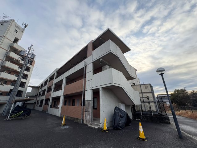 Casa BASSO(カーサバッソ)の外観