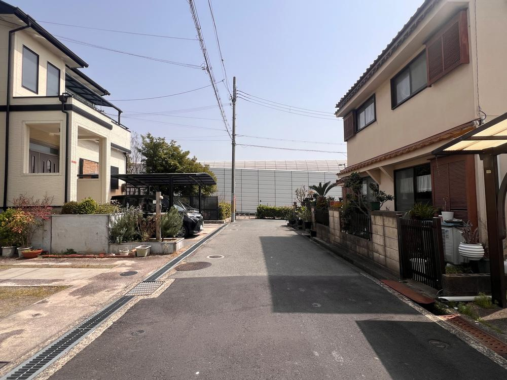 長尾台３丁目　新築一戸建ての前面道路含む現地写真|■物件内覧・資金計画相談・住宅ローン相談、リフォーム相談、お問合せ受付中■
※当日・翌日のご内覧、ご相談はお電話でのお問合せがスムーズです！