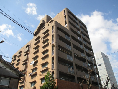 【外観】 | レインボー豊里 | 重厚感溢れる外観です