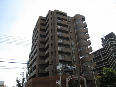 【外観】 | レインボー豊里 | 重厚感溢れる外観です