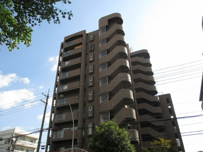 【外観】 | レインボー豊里 | 重厚感溢れる外観です