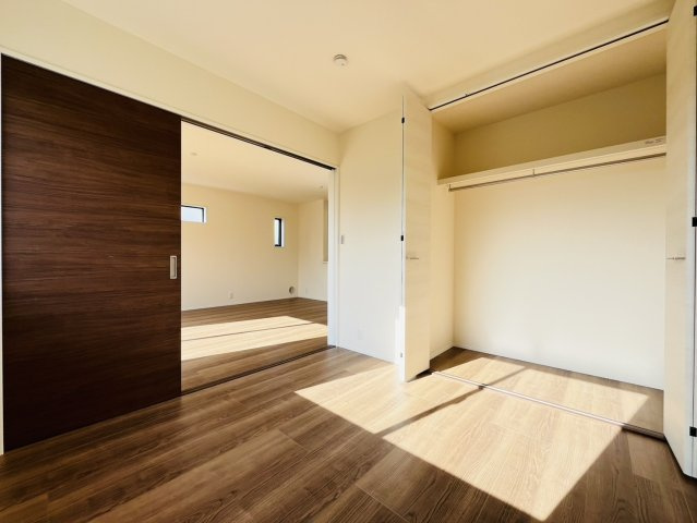 刈谷市小垣江町下半ノ木17-2『仲介手数料無料』新築戸建ての洋室