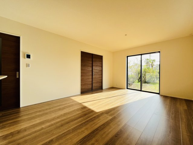 刈谷市小垣江町下半ノ木17-2『仲介手数料無料』新築戸建ての居間・リビング