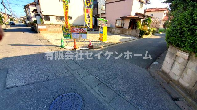 深谷市東方　建築条件なし売地の前面道路含む現地写真