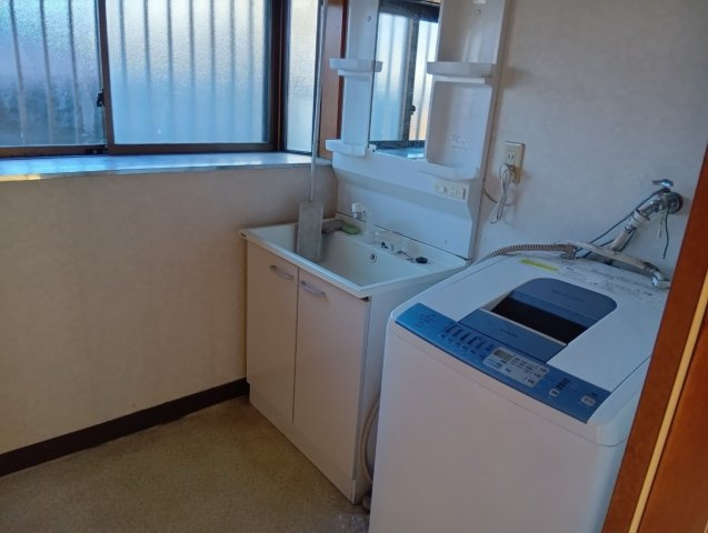 喜沢貸戸建の洗面所