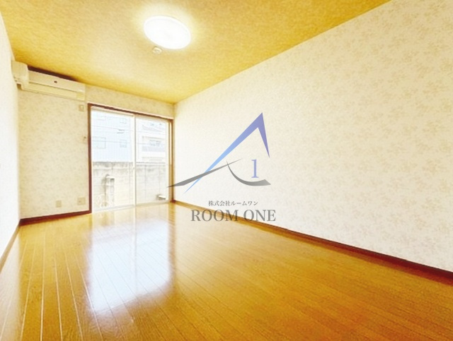 旭ヶ丘ハイツの居間・リビング|洋室のお部屋です。