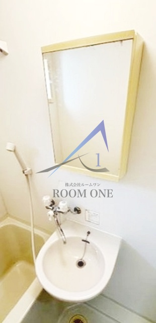 旭ヶ丘ハイツの洗面所|洗面台です。