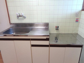 作業しやすい大きめの流し台