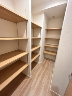 【収納】ガーデンヒルズラ・モード白石ステーション 