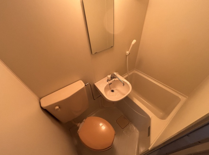 岡本甲南ビルの浴室