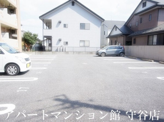 【駐車場】