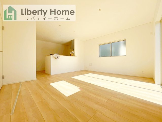 筑西市下川島第2　新築戸建　2号棟の居間・リビング