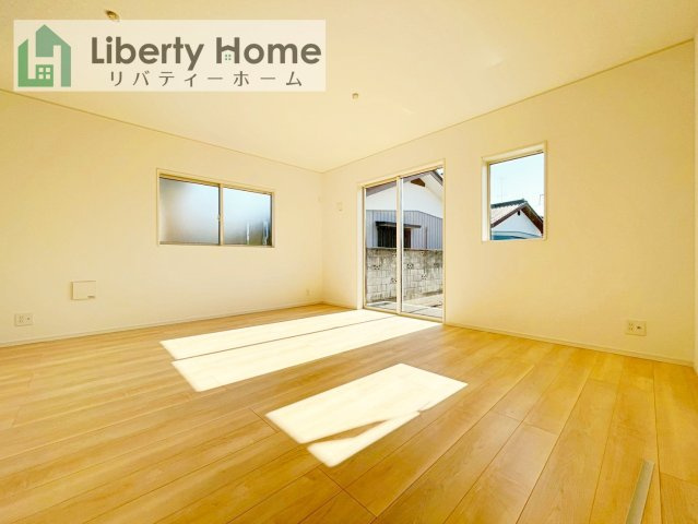 筑西市下川島第2　新築戸建　2号棟の居間・リビング