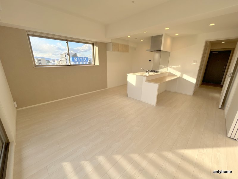 スプランディッドライズ新大阪ノース　仲介手数料無料の居間・リビング