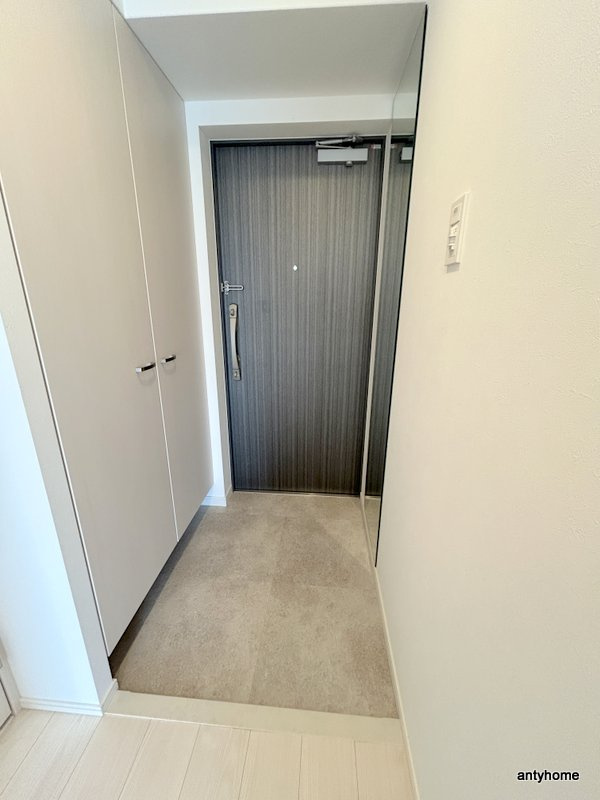 スプランディッドライズ新大阪ノース　仲介手数料無料の玄関