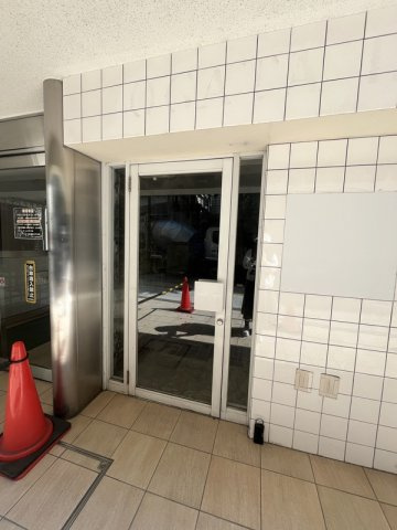 マンション池尻のエントランス