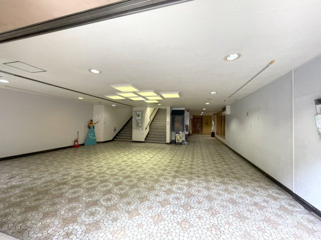 赤坂パインマンションのエントランス