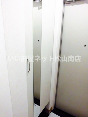 【玄関】 | レジデンスSUMIHOU Ⅲ