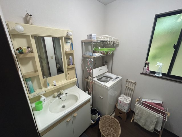 別荘利用に♪ウッドデッキでBBQ♪週末はミニキャンプ♪高久丙の脱衣所