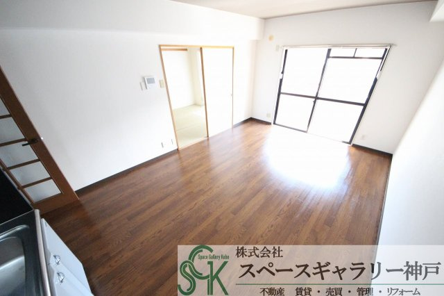 H・Tハイライズの居間・リビング|※お部屋により仕様が異なる場合があります※