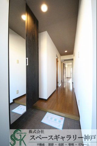 H・Tハイライズの玄関|※お部屋により仕様が異なる場合があります※
