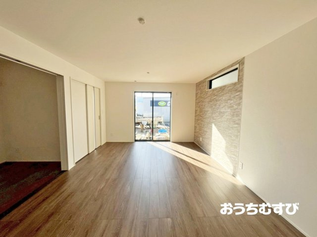 尾張旭市北本地ヶ原町(全2棟)の居間・リビング